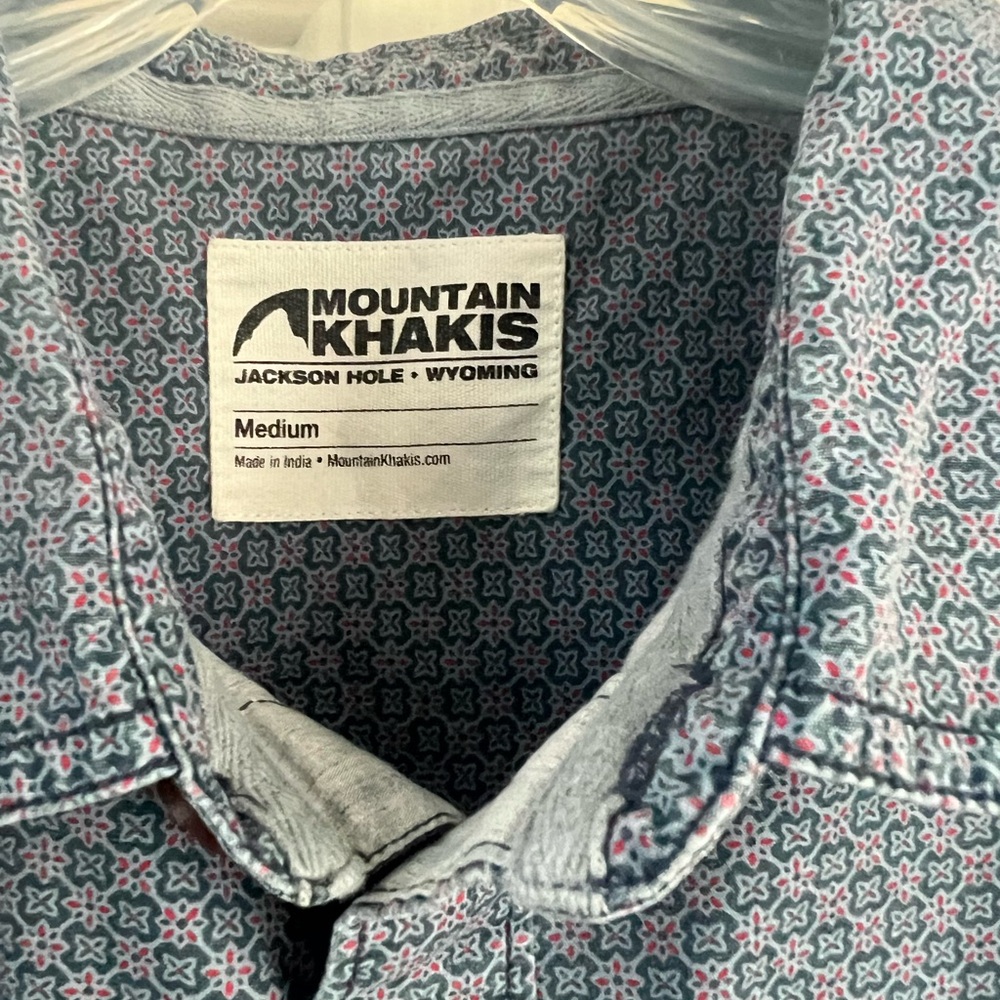 Mountain Khakis Button Down Size Medium - image 3